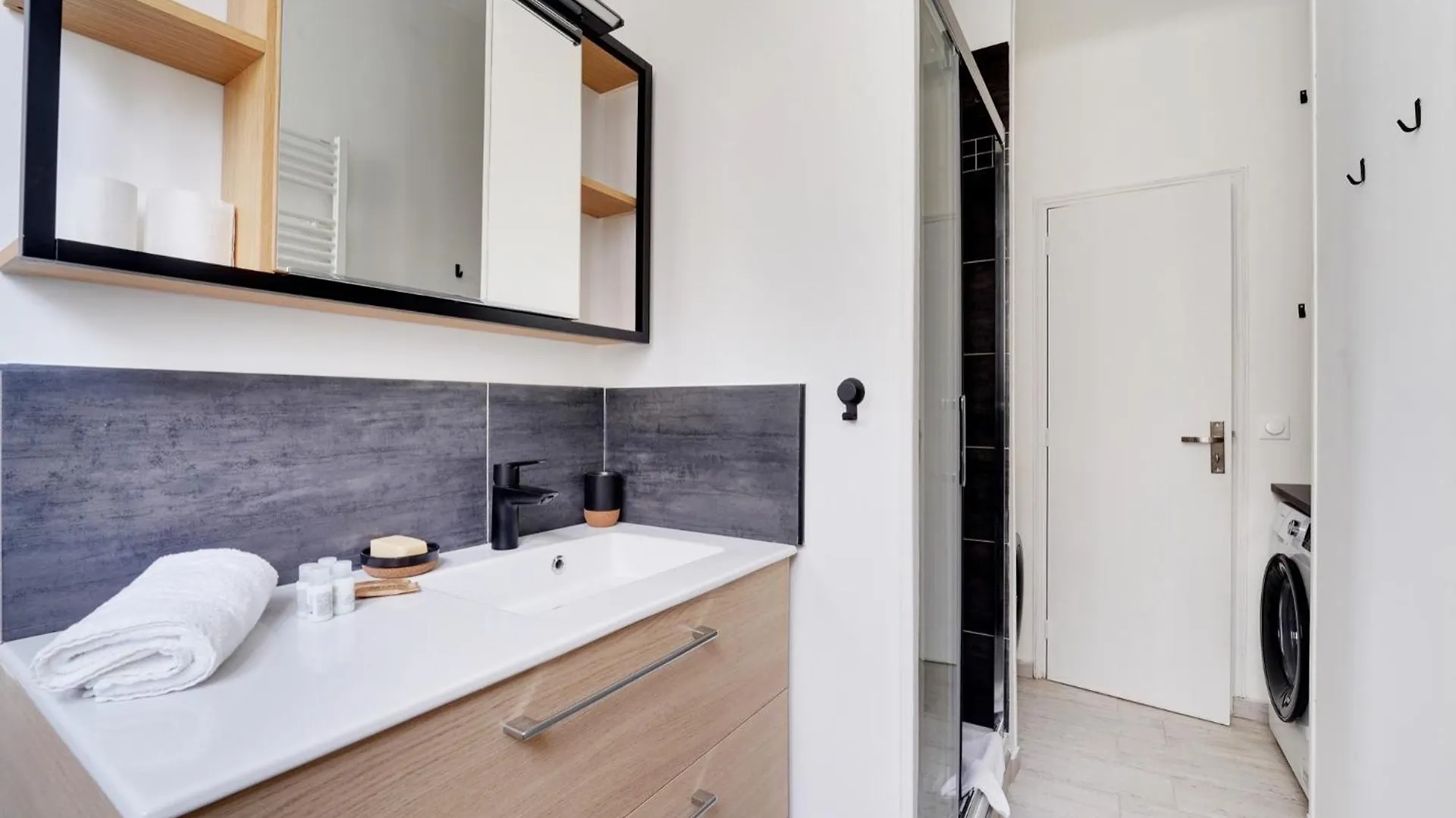 4 120m2 - Vue Tour Eiffel A Saint-germain شقة *